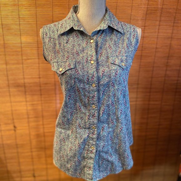 Wrangler Tops - Wrangler Sleeveless Button Down Collared Shirt Size Large